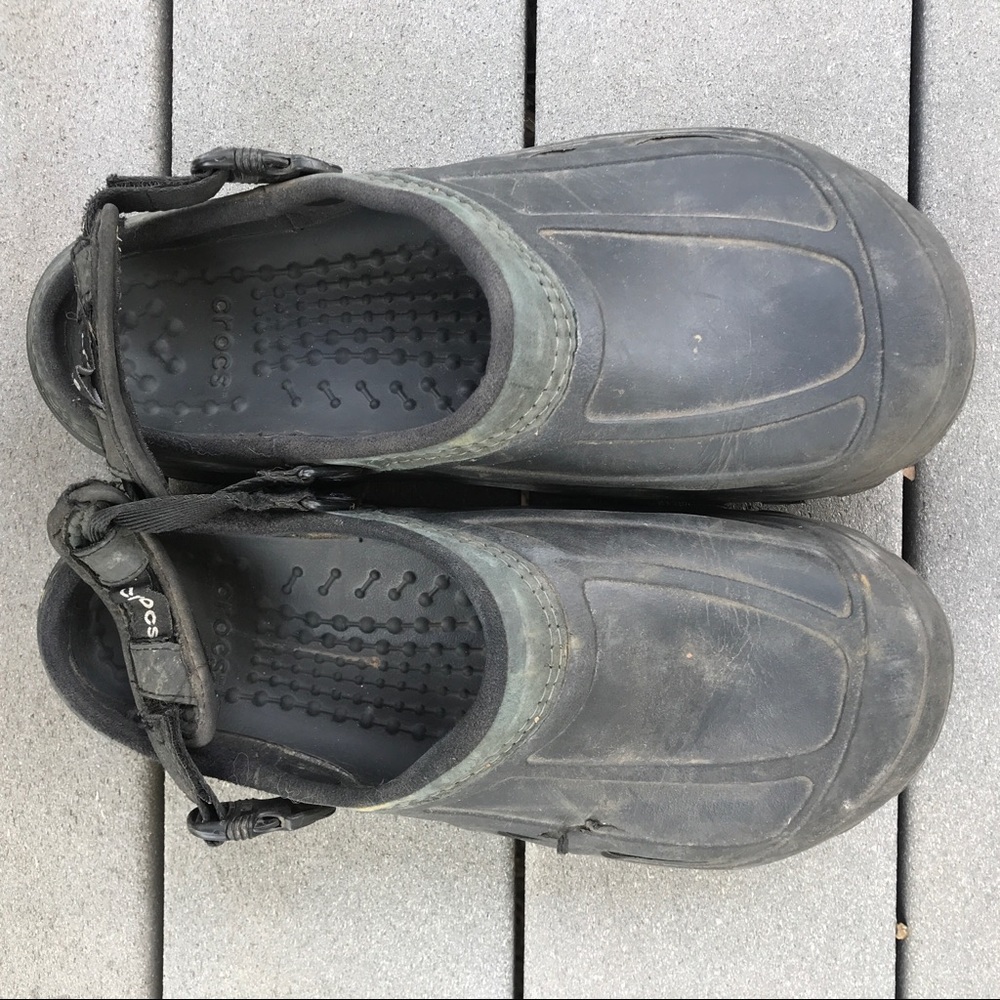 Men’s Crocs w/ Heel Strap